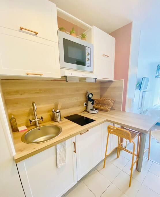 Lakaz Creole - Caen Centre Apartment Ngoại thất bức ảnh